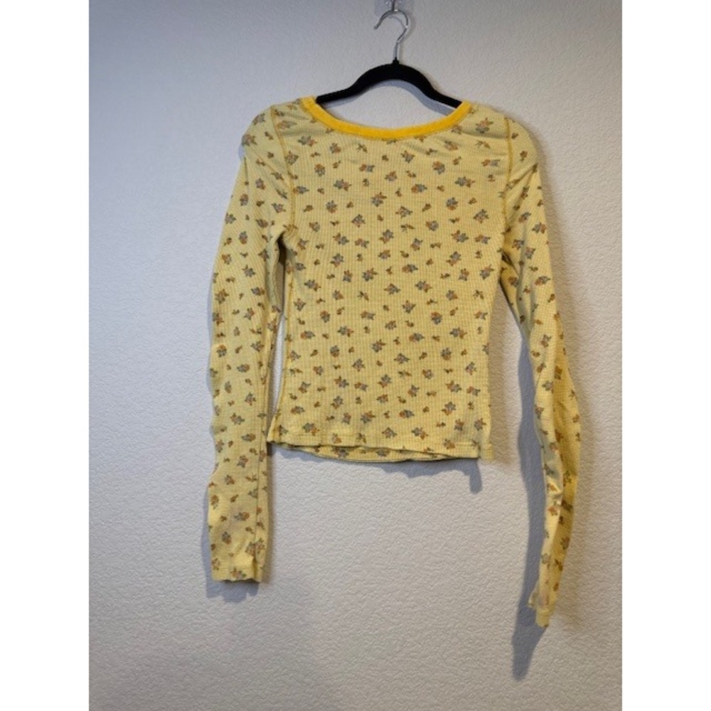 WE THE FREE Free People Yellow Floral Waffle Knit Long Sleeve Top M - Picture 7 of 9